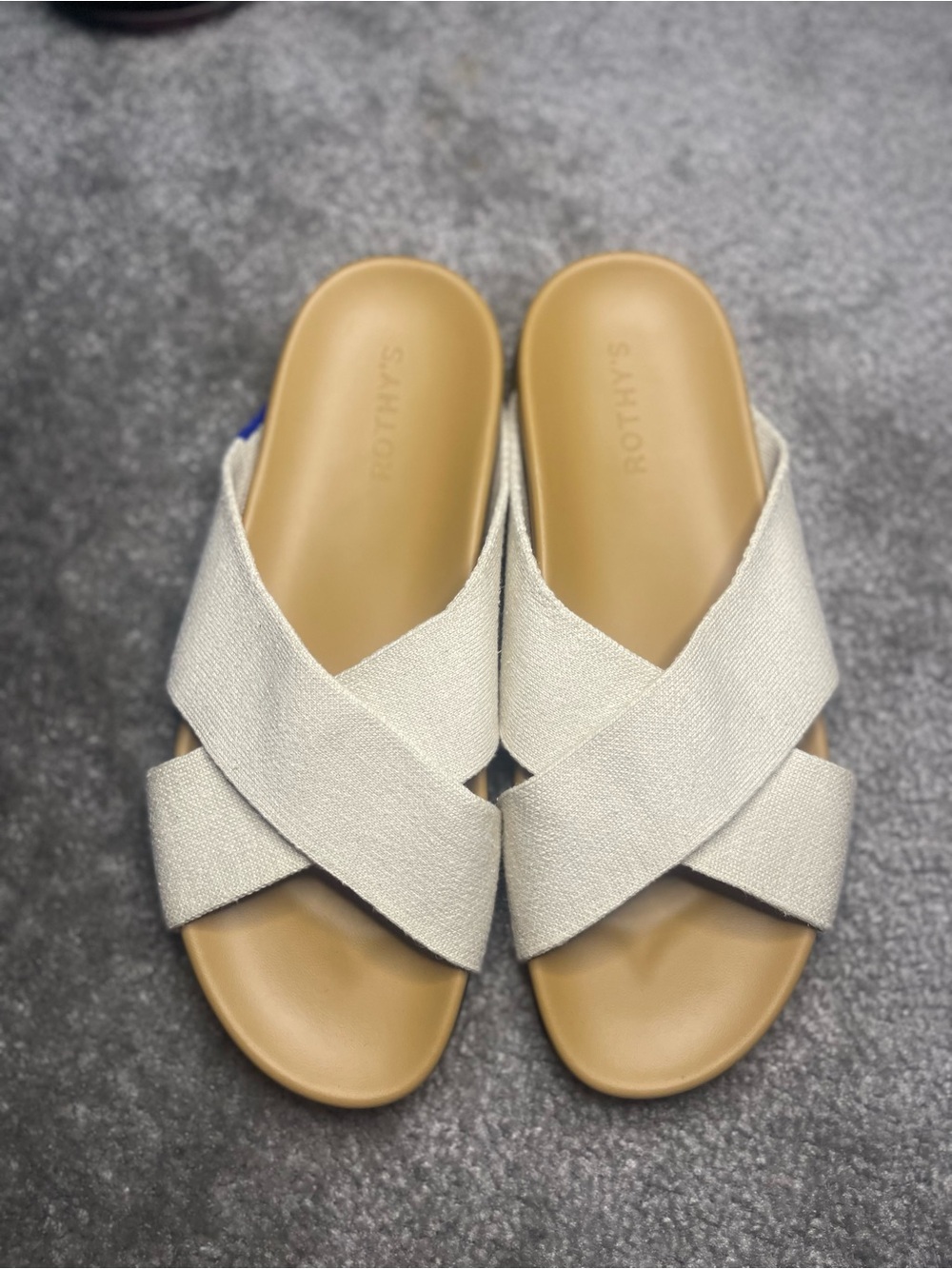 Rothys weekend slide